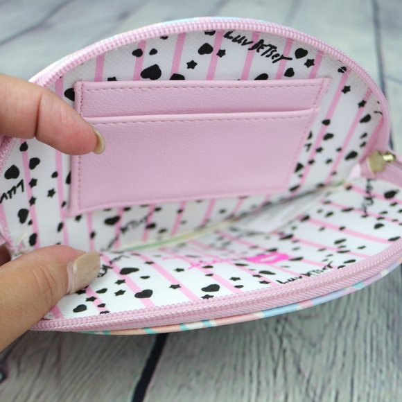 NEW! Betsey Johnson Dragon Moveable Wings Wristlet - Picture 6 of 9